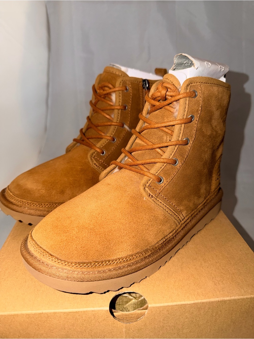 UGG Kids Harkley Boots- Chestnut